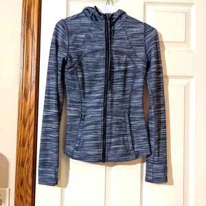 Lululemon jacket size 4